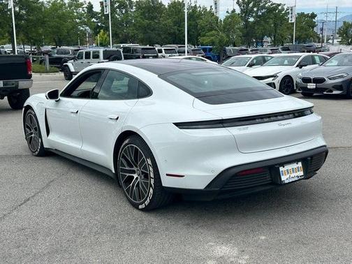 2022 Porsche Taycan Base