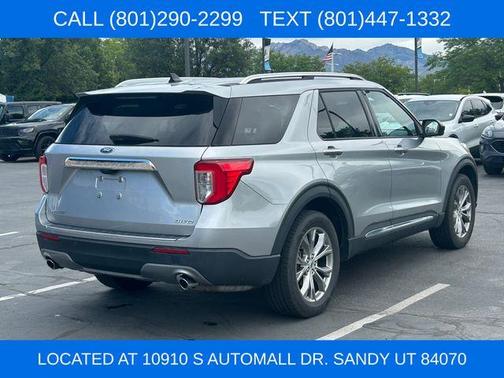 Silver Metallic 2022 Ford Explorer Limited