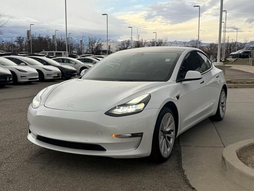 2022 Tesla Model 3 Long Range