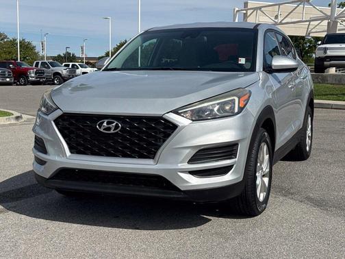 Molten Silver 2019 Hyundai TUCSON SE