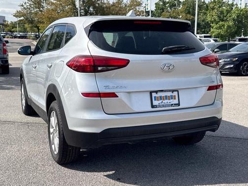 Molten Silver 2019 Hyundai TUCSON SE