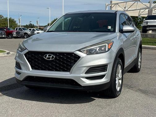 Molten Silver 2019 Hyundai TUCSON SE