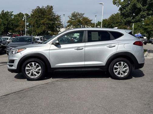 Molten Silver 2019 Hyundai TUCSON SE