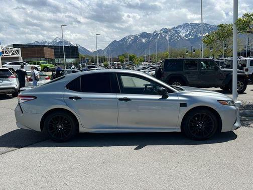 2020 Toyota Camry SE Nightshade