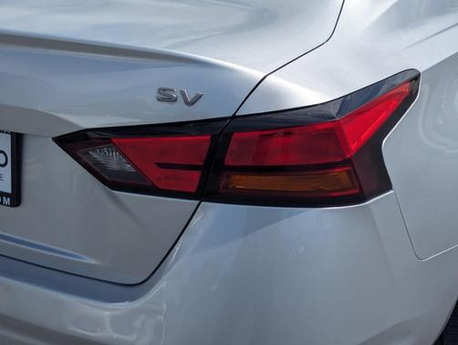 Brilliant Silver Metallic 2024 Nissan Altima 2.5 SV