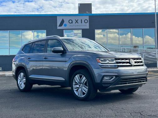 Platinum Gray Metallic 2019 Volkswagen Atlas 3.6L SEL