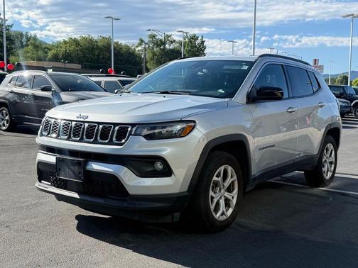 Silver Zynith 2024 Jeep Compass Latitude