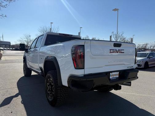 2025 GMC Sierra 2500 AT4X