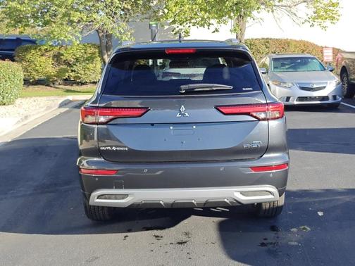 2025 Mitsubishi Outlander PHEV 