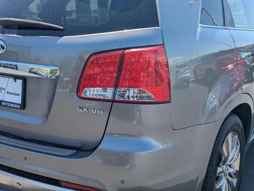 Titanium Silver 2012 Kia Sorento SX