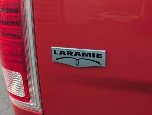 2016 RAM 3500 Laramie