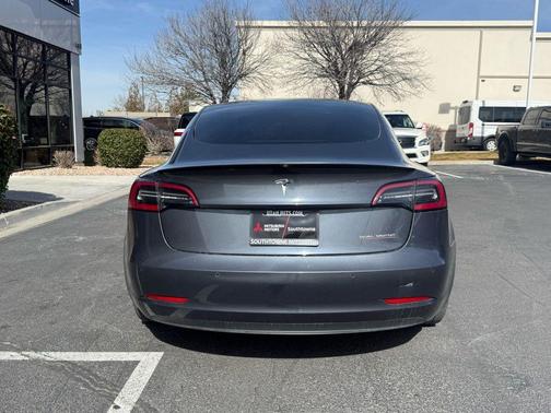 2022 Tesla Model 3 Performance