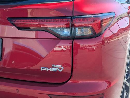 2025 Mitsubishi Outlander PHEV 