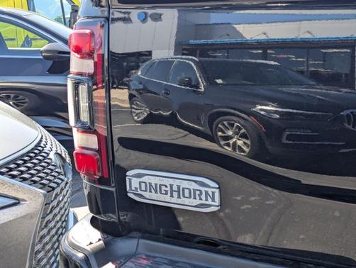 Diamond Black 2022 RAM 2500 Longhorn