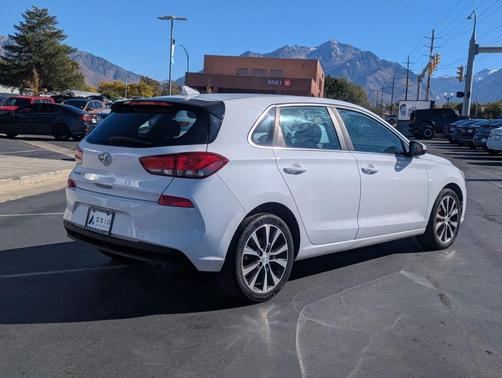 2018 Hyundai Elantra GT Base