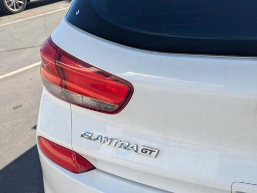 2018 Hyundai Elantra GT Base
