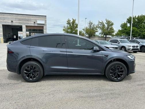 2022 Tesla Model X Plaid