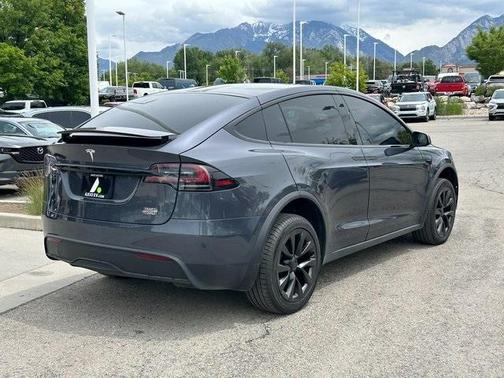2022 Tesla Model X Plaid
