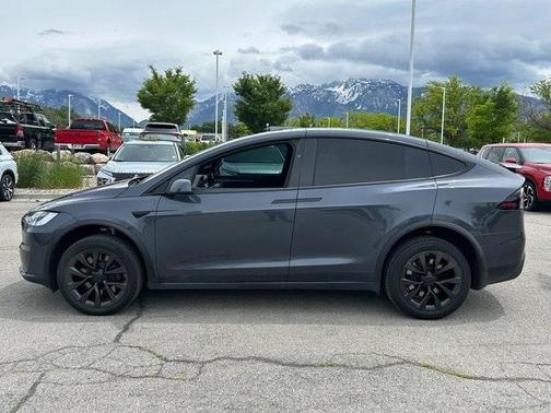 2022 Tesla Model X Plaid