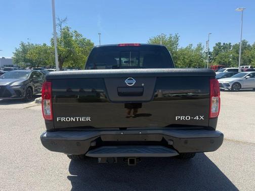 Magnetic Black 2016 Nissan Frontier Pro-4X