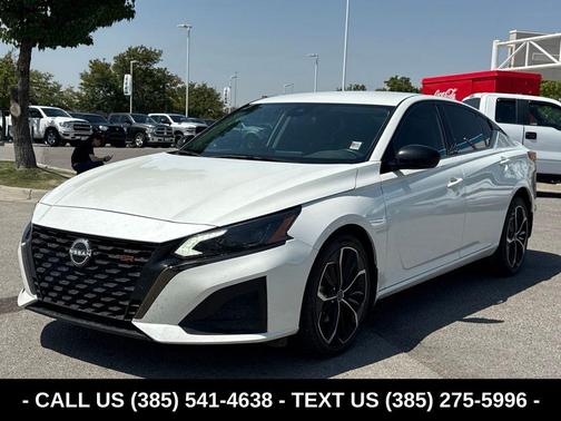 White 2023 Nissan Altima 2.5 SR