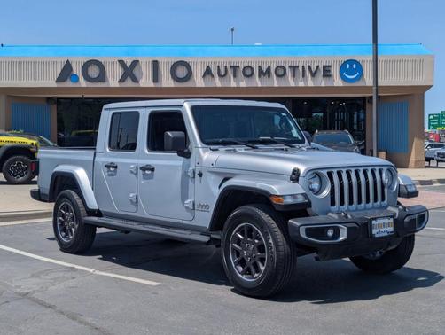 2023 Jeep Gladiator Overland