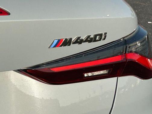 2022 BMW M440 i
