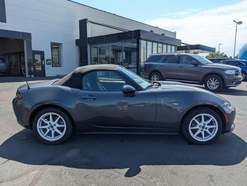 2017 Mazda MX-5 Miata Sport