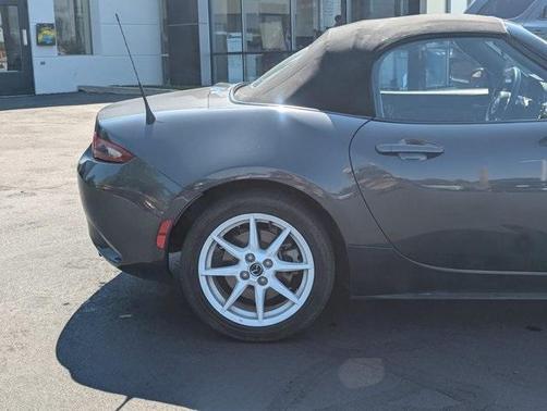 2017 Mazda MX-5 Miata Sport