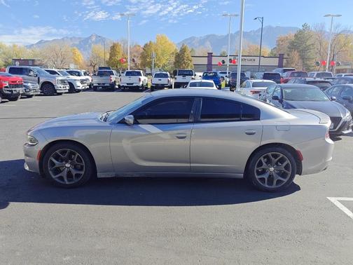 2015 Dodge Charger SXT