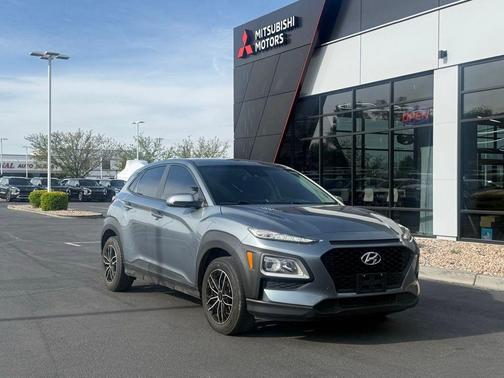 Sonic Silver 2020 Hyundai KONA SE