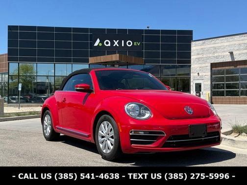 Tornado Red w/ Black Top 2018 Volkswagen Beetle 2.0T S