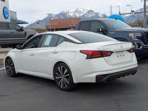 2022 Nissan Altima 2.5 SR