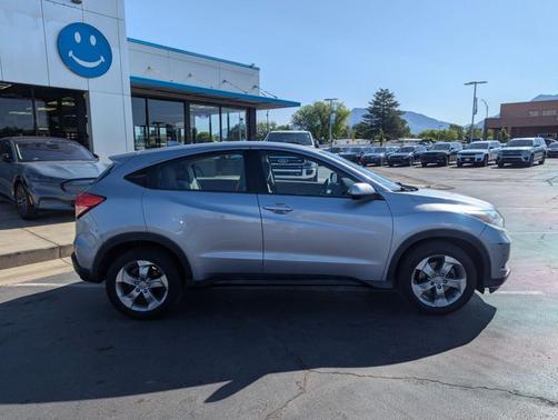 2017 Honda HR-V LX