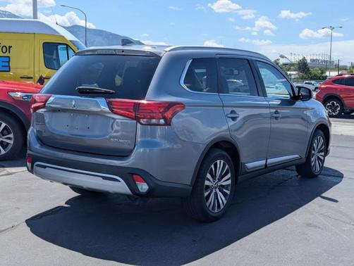 Gray 2019 Mitsubishi Outlander