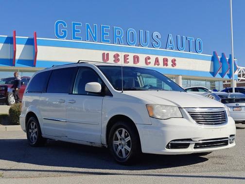 2011 Chrysler Town & Country Touring