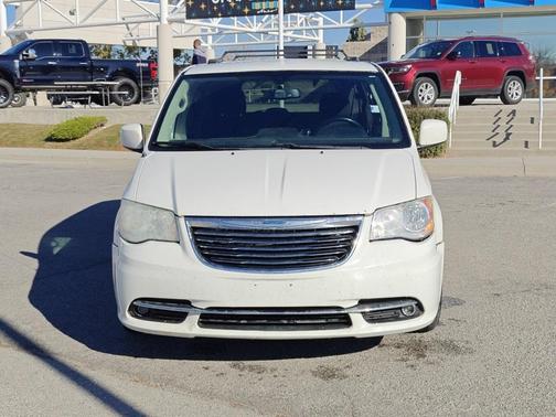 2011 Chrysler Town & Country Touring