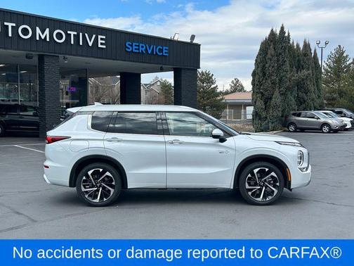 2025 Mitsubishi Outlander PHEV SEL