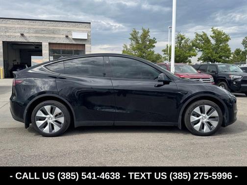 Black 2024 Tesla Model Y Long Range