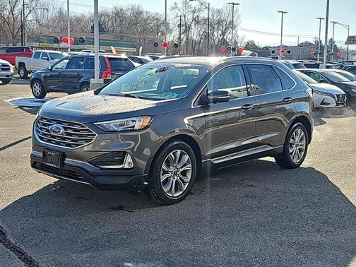 2019 Ford Edge Titanium