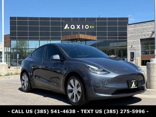 Midnight Silver Metallic 2021 Tesla Model Y Long Range