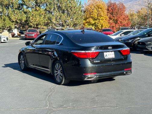 2016 Kia K900 Premium 3.8L