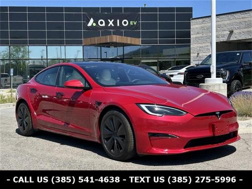 2022 Tesla Model S Base