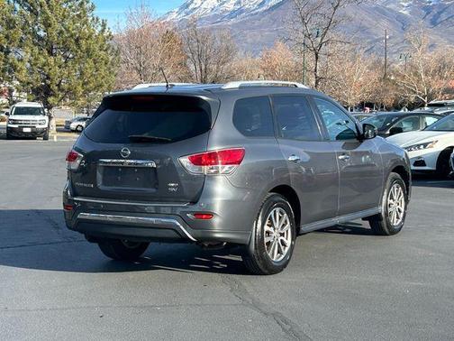 2015 Nissan Pathfinder SV