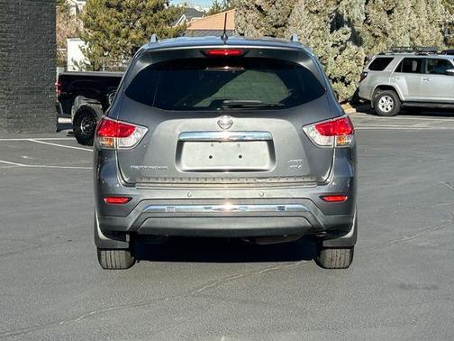 2015 Nissan Pathfinder SV