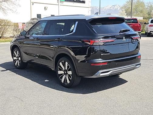 2025 Mitsubishi Outlander