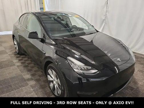 Black 2022 Tesla Model Y Long Range
