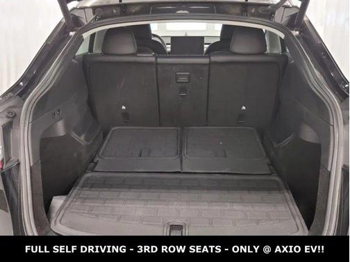 Black 2022 Tesla Model Y Long Range