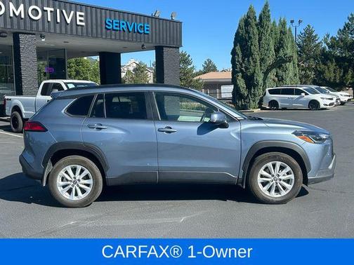 CELESTITE 2024 Toyota Corolla Cross LE
