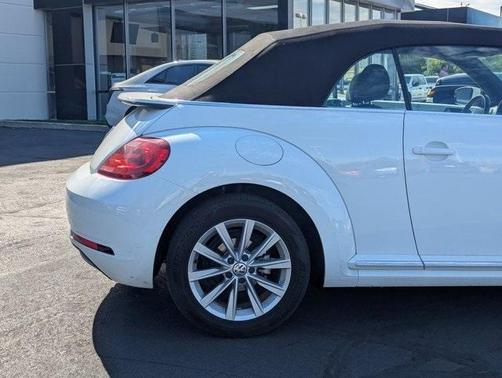 2018 Volkswagen Beetle 2.0T SE